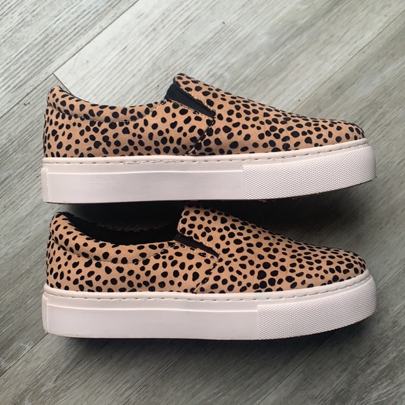 Vici Cheetah Slip-On Sneakers Size 10 - Picture 2 of 4